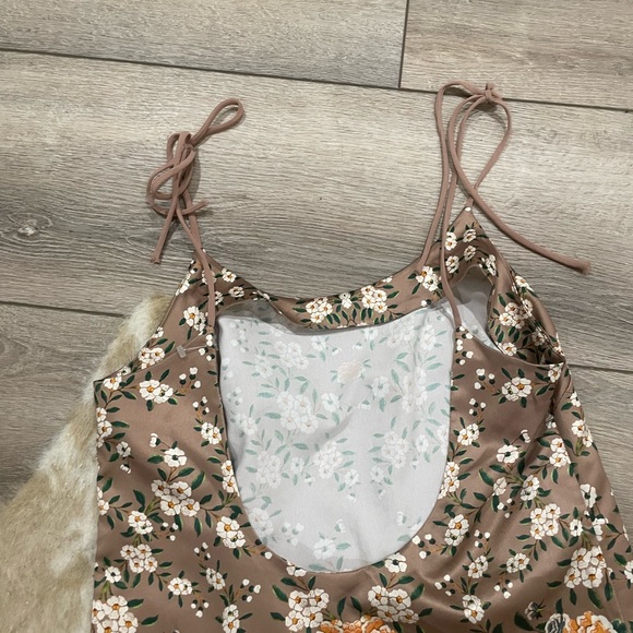 NBD revolve floral tan Satin Frieda Dress - Picture 4 of 7